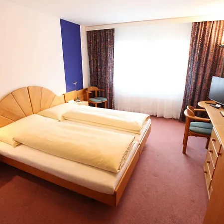 فندق Typically Swiss Altana 3*