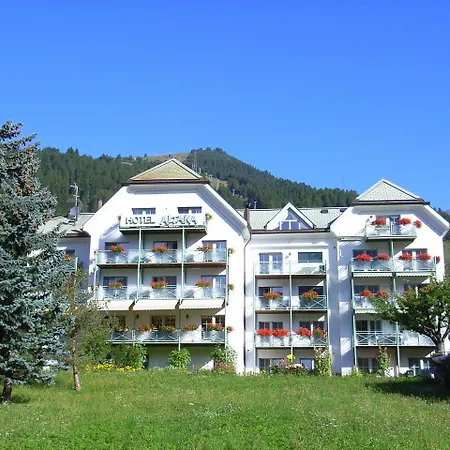 Hotell Typically Swiss Altana Scuol