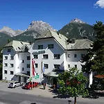 호텔 Typically Swiss Altana 스쿠올