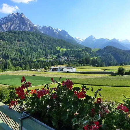 Hotel Typically Swiss Altana Scuol