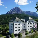 Typically Swiss Altana 3* سكول