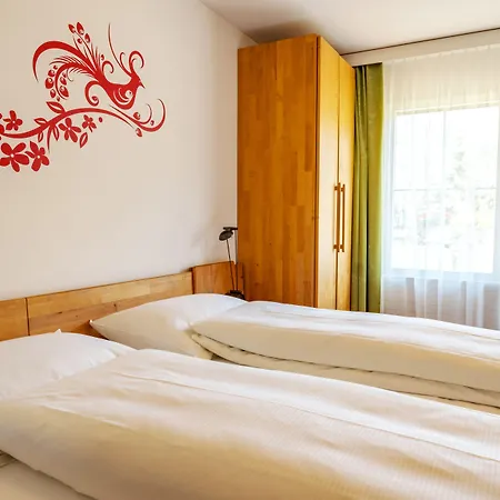 Typically Swiss Altana فندق 3*